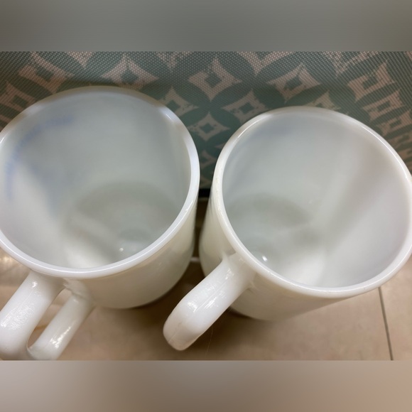 Set of 2 Collectible Milkglass pedestal mugs Walt Disney World “Mom” and “Dad” - Picture 5 of 8